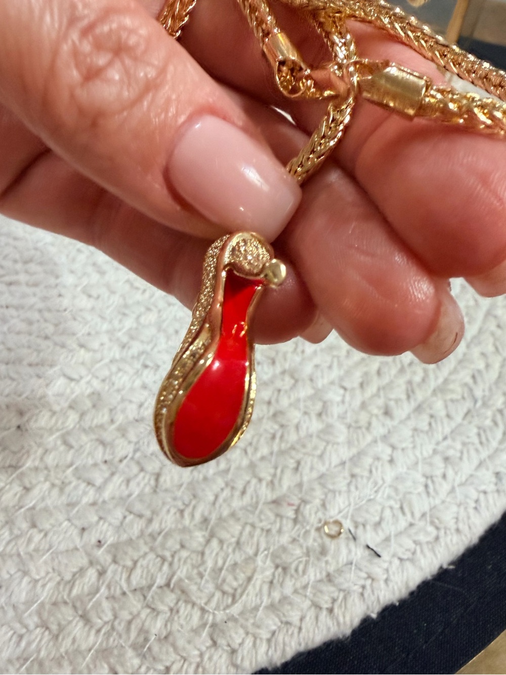 New | 14K Gold Filled Franco Chain| 4.40mm, 22 in. + Gold High-Heel Pendant 👠 - Picture 7 of 11